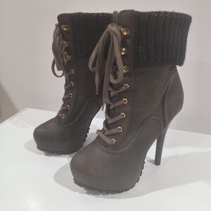 Nokie boot heels